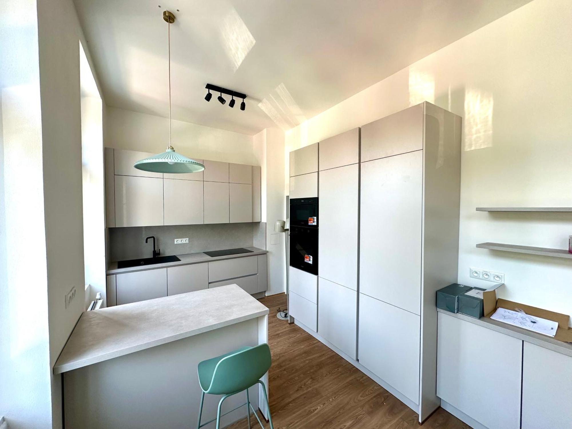 Onefam Arbes Hostal